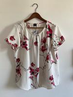 s.Oliver Bluse Blumenprint Gr. 42 Hessen - Langgöns Vorschau