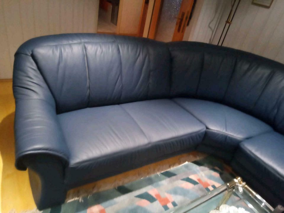 Leder Couch in Ober-Mörlen