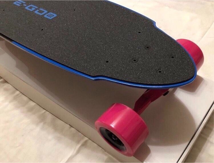 Yuneec Skateboard Longboard E-GO2 Blau-Pink-Pink Unbenutzt Top in Haan