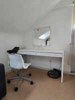 Ikea Schreibtisch mit Spiegel. Stuhl bereits verkauft Baden-Württemberg - Ditzingen Vorschau