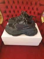 Balenciaga triple S Schuhe  Größe 40 Lübeck - Innenstadt Vorschau