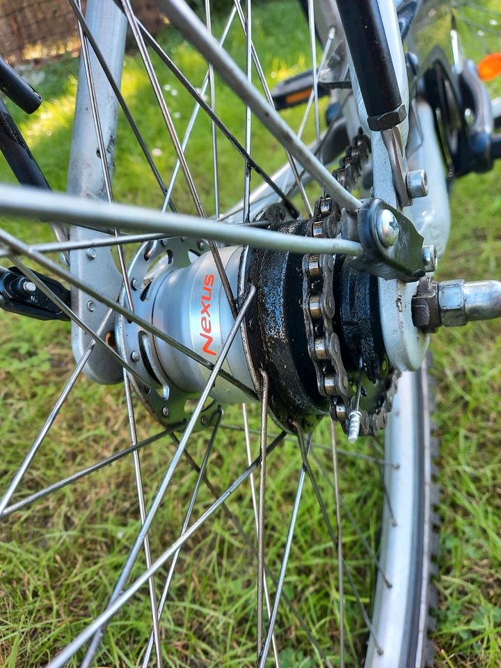 Damenrad 26 Zoll mit Nabendynamo und Nabenschaltung in Woltersdorf