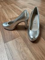 Pumps Silber von Tamaris Brandenburg - Beelitz Vorschau