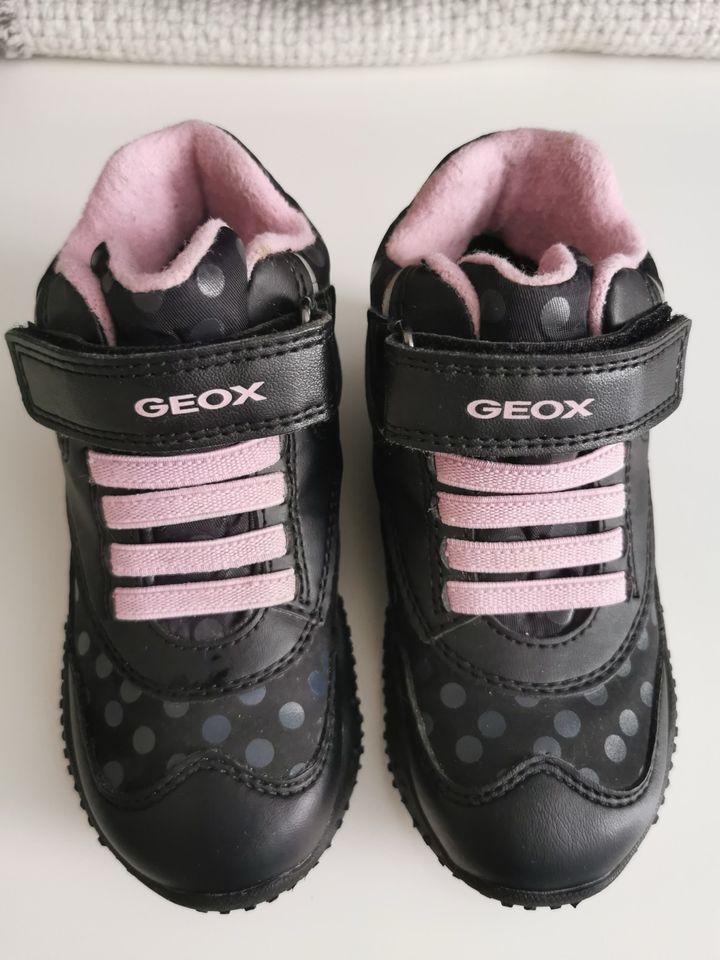 Geox Kinderschuh 25 in München