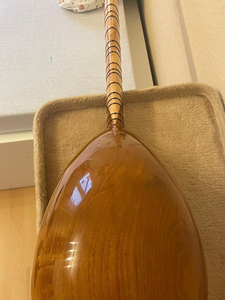 Bağlama Saz (Orientalische Gitarre) in Hanau