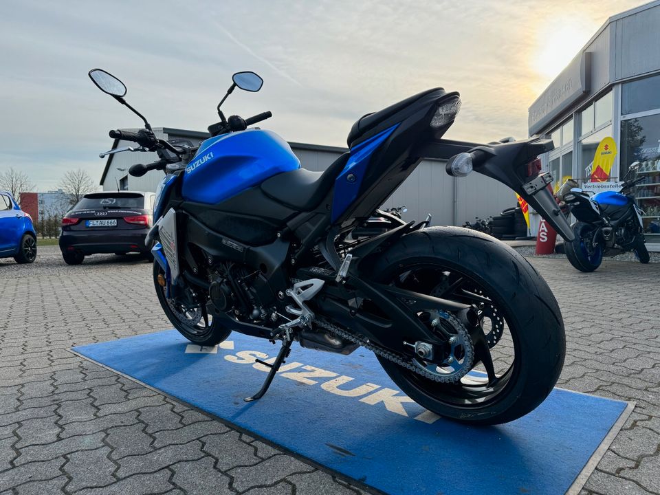 Böwadt-und-Hansen-220-Suzuki-GSX-S-950-blau in Handewitt