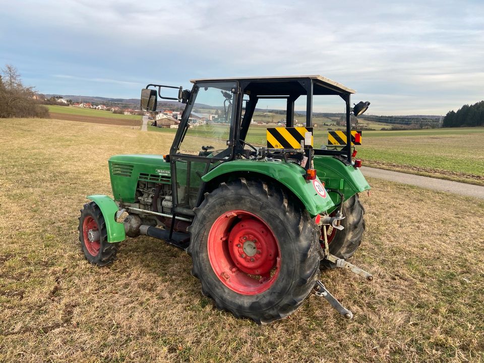 Schlepper Traktor Deutz 5506 Allrad in Hayingen