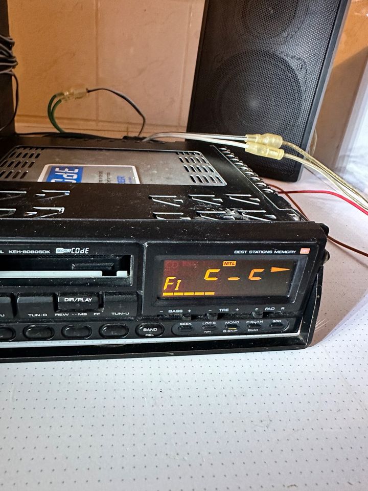 Pioneer Autoradio KEH-8080SDK aus den 80er Jahren in Celle