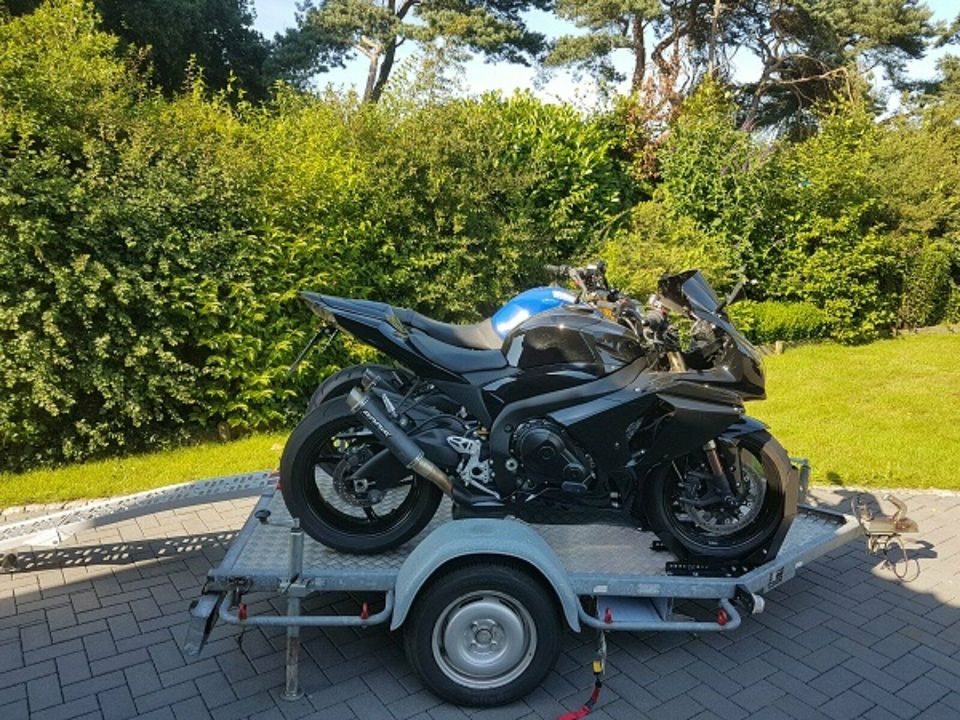 Motorradtransporter /  Anhänger  zu vermieten / mieten 100 km/h in Nordholz