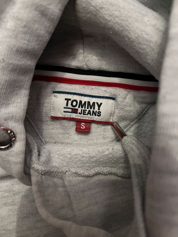 Tommy Jeans Pullover Hoodie grau S in Simbach