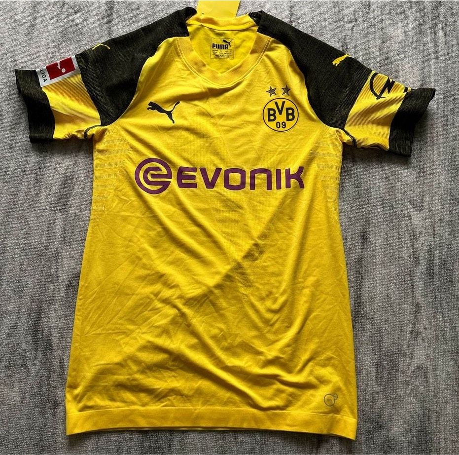 BVB Dortmund Trikot orig. AKANJI SIGNIERT Authentic Manchester XL in Großbreitenbach