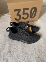 Yeezy Boost 350 Pirate Black   Gr. 42 2/3 NEU Baden-Württemberg - Leimen Vorschau