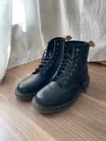 Vegane Dr. Martens Größe 40 Thüringen - Erfurt Vorschau