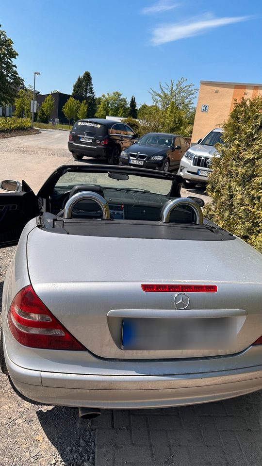 Mercedes SLK in Brakel