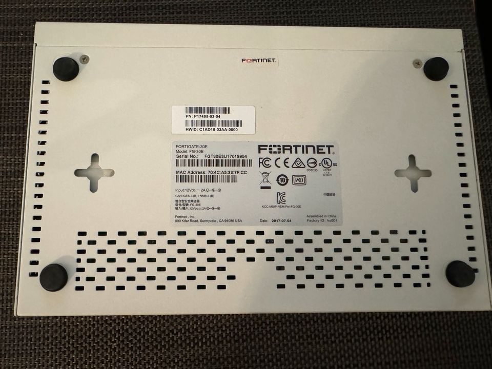 Fortinet FortiGate 30E Firewall-Router in Weisendorf