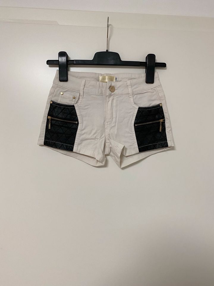 Damen Jeans Short Gr. S weiß in Nürnberg (Mittelfr)