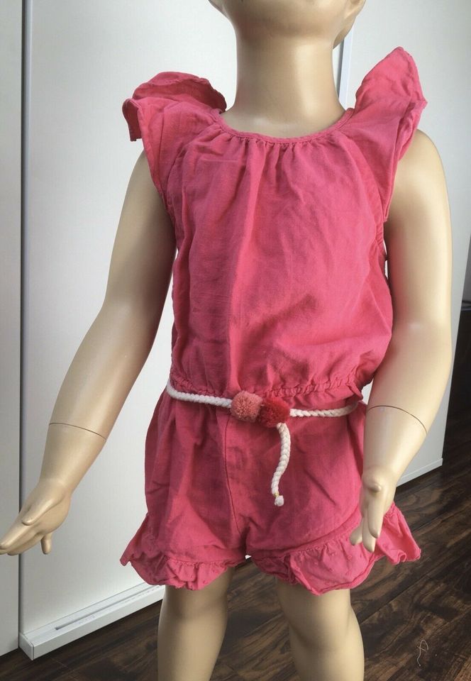 Zara Jumpsuit Größe 104/4 Jahre Pink mit Bommeln Neuwertig in Holm