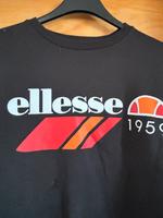 Tolles Sweatshirt von Ellesse Größe S , schwarz Hessen - Gießen Vorschau