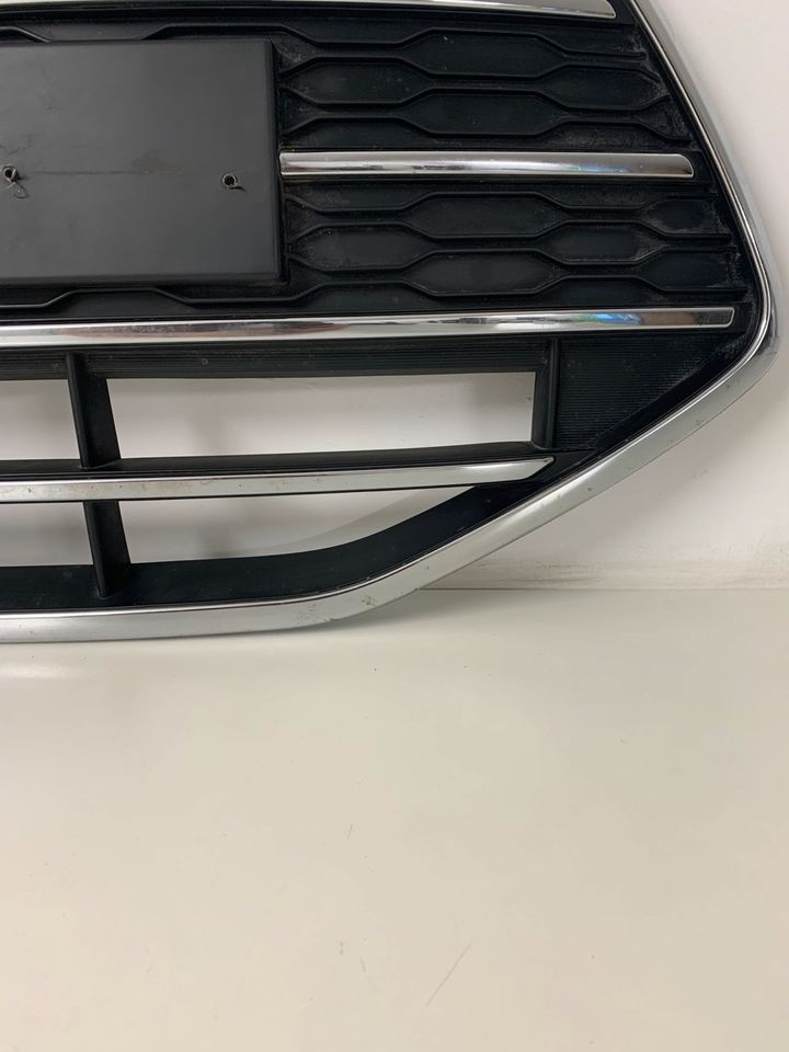 Hyundai IX20 Kühlergrill Frontgrill Original 86351-1K510 2015-19 in Essen