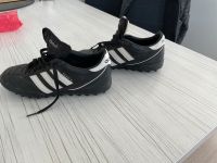 Adidas Fussballschuh für Kunstrasen abzugeben Kr. München - Taufkirchen Vorschau