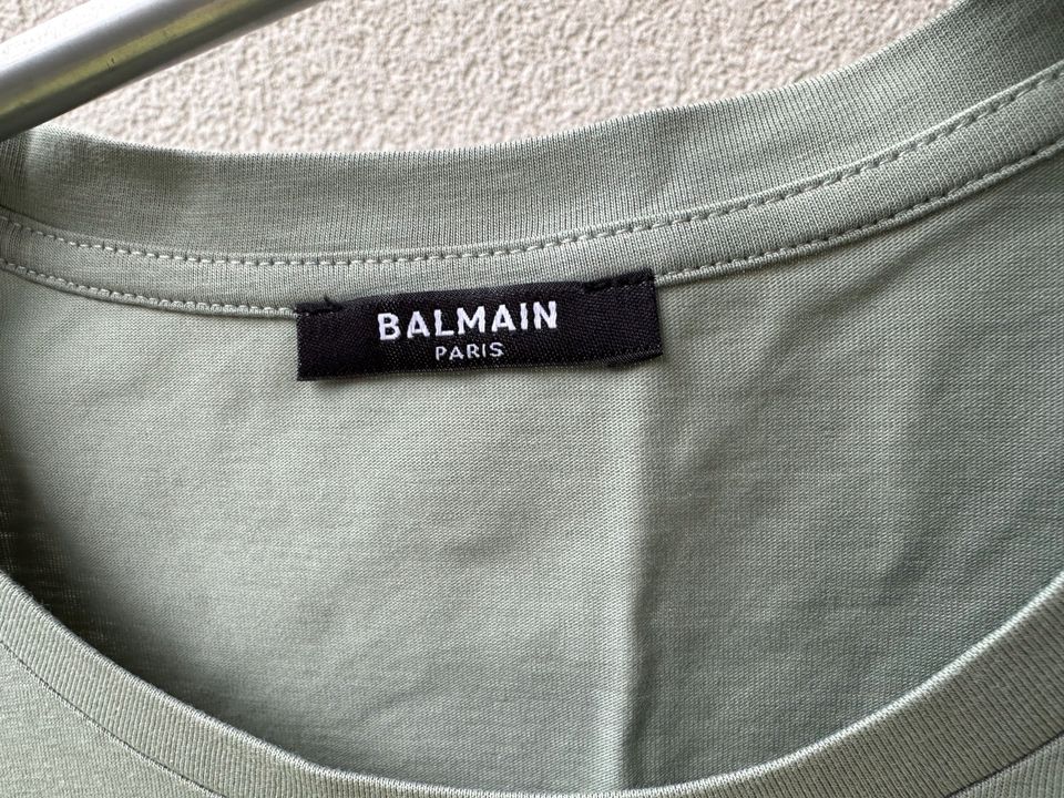 Balmain Herren T-shirt Gr. L Neu in Olpe