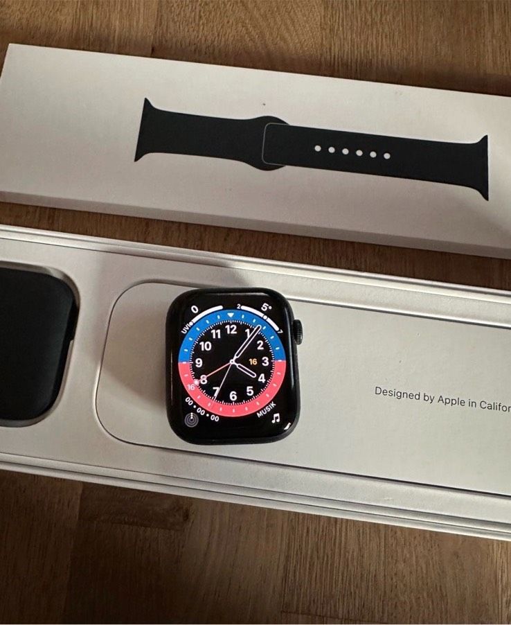 Apple Watch 8 GPS Midnight Blue OVP wie neu ❤️ in Kirchzell