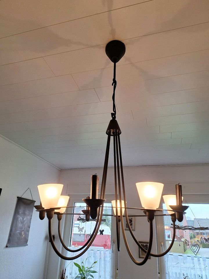 Lampe von Ikea in Zetel