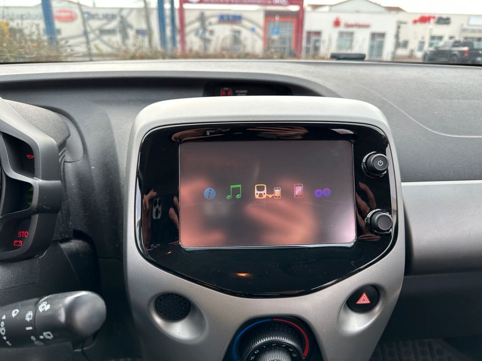 Toyota Aygo X-Play  touch Bluetooth Rückfahrkamera in Arnstadt
