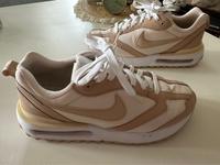 Nike Air Max Dawn Pastellpink Rosa Beige Gr. 42 Gr. 41 Top Nordrhein-Westfalen - Detmold Vorschau