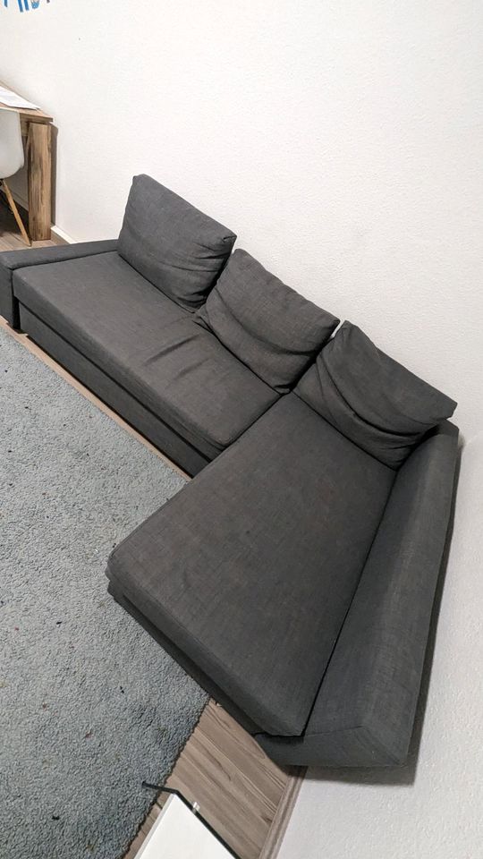 Ikea Friheten couch und Couchtisch in Aue