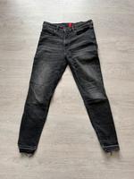 Wie NEU! Hugo Boss_Schöne Jeans 28/32 schwarz_Fransen Bayern - Hohenberg a.d. Eger Vorschau