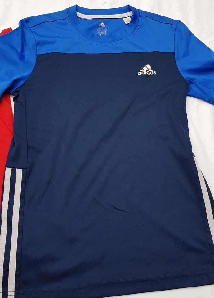 Sportshirts "adidas " in Steinhagen (Vorpommern)