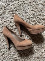 Damen High Heels Pumps von ESPRIT in beige Größe 38 TOP Bayern - Memmingen Vorschau
