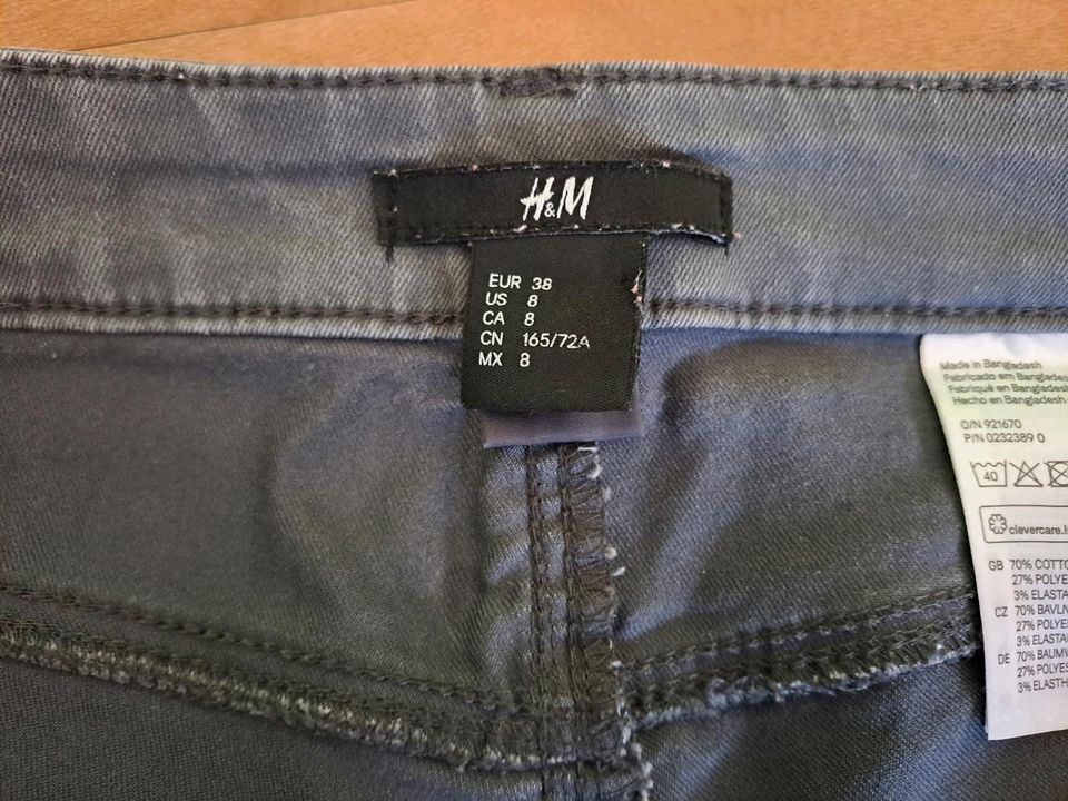 Skinny Jeans H&M Größe 38 neuwertig in Morsbach