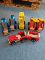 6 Autos / Kinderspielzeug aus Holz Bayern - Plattling Vorschau