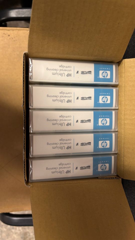 HP Ultrium universal cleaning cartridge in Edingen-Neckarhausen