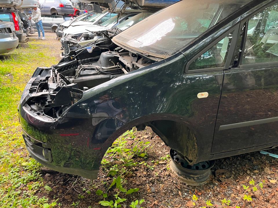 Ford C-Max 5-Türige Schwarz bj 2004 Schlachtfest Ersatzteile in Müllenbach (bei Adenau)