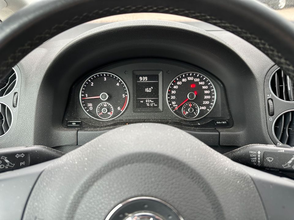 Golf 6 Plus 1.6 TDI Klima - PDC - 77tkm in Isselburg