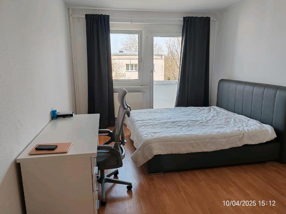 Helle 2-Zimmer-Wohnung mit Balkon & Einbauküche - Langfristig in Chemnitz