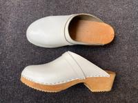 Schweden Clogs, Holzclogs Holzschuhe Gr. 43 weiß Berlin - Mitte Vorschau