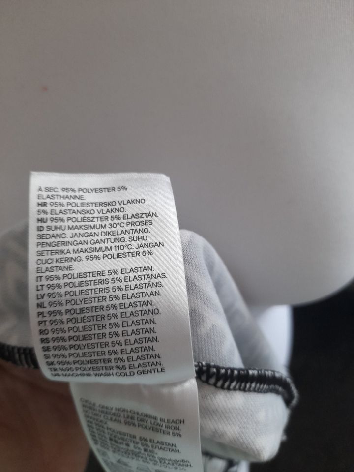 H&M Kleid, Gr. 36, schwarz/weiß, kurz, neuwertig in Detmold