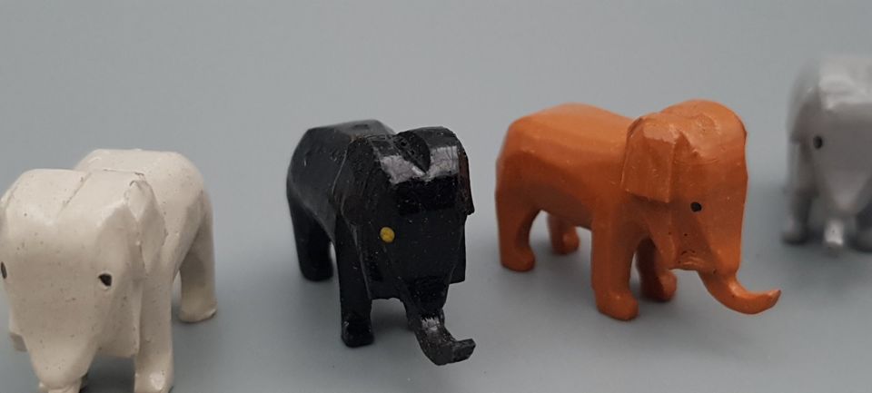 Erzgebirge, Reifentiere kleine „Elefanten“, antik, unbespielt in Hamburg