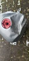 BMW S1000 RR 2018 tank + Benzinpumpe fuel pump kraftstoffpumpe Nordrhein-Westfalen - Zülpich Vorschau