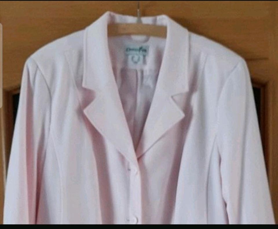 Damenjacke rosé, Blazer Kurz-Gr. 23/46/XL, Blazer rosé, neuwertig in Zeitz