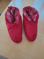 Daunen Damen Hausschuhe Bettschuhe Gr. 36 neuwertig Bayern - Thannhausen Vorschau