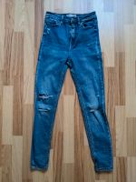 Stradivarius Super High Waist Jeans Größe 36 Brandenburg - Falkensee Vorschau