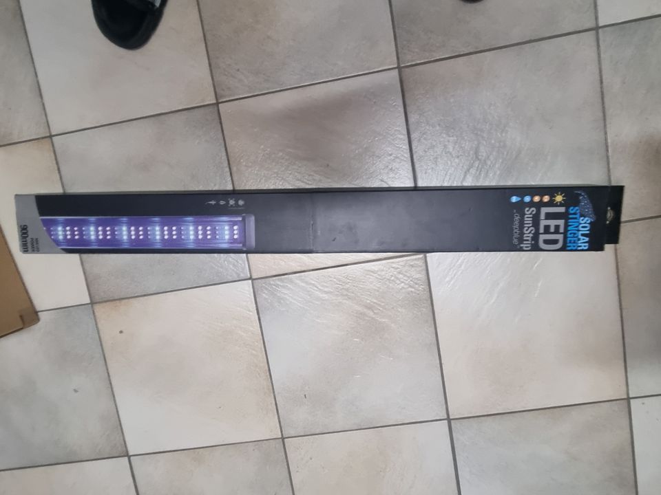 Solar Stinger LED SunStrip deepblue 900 mm Meerwasser neu in Sinntal