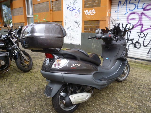 Piaggio X9 / 125 Evo in Düsseldorf