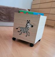Spielzeugkiste aus Holz mit Rollen Top Zustand Berlin - Wilmersdorf Vorschau