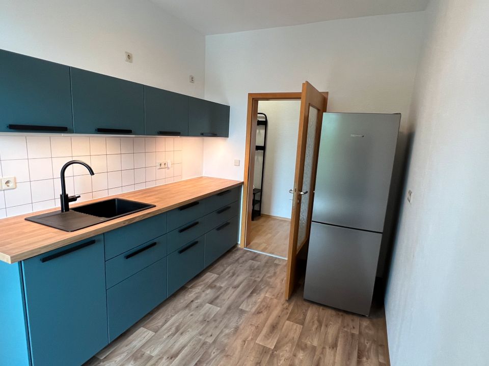 möblierte 2-Raum Wohnung mit Küche, Bad, Balkon, Keller in Jena